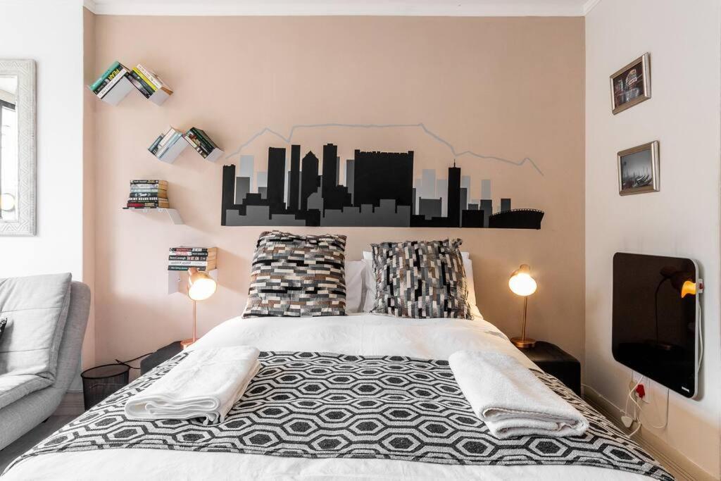 Apartament Four Seasons 818- Spacious Cbd Studio - Onsite Parking, Gym & Rooftop Pool Kapsztad Zewnętrze zdjęcie